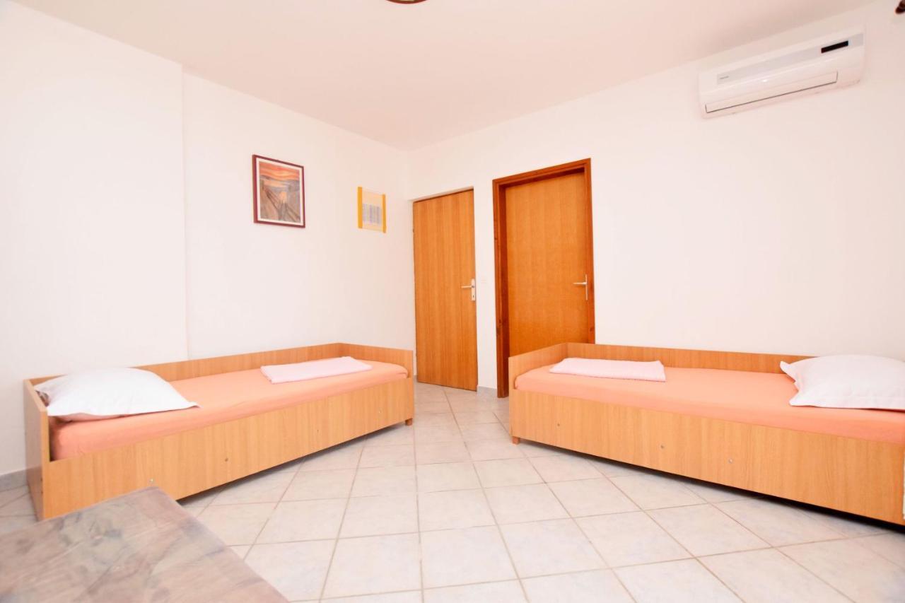 Apartments Keti Нин Экстерьер фото
